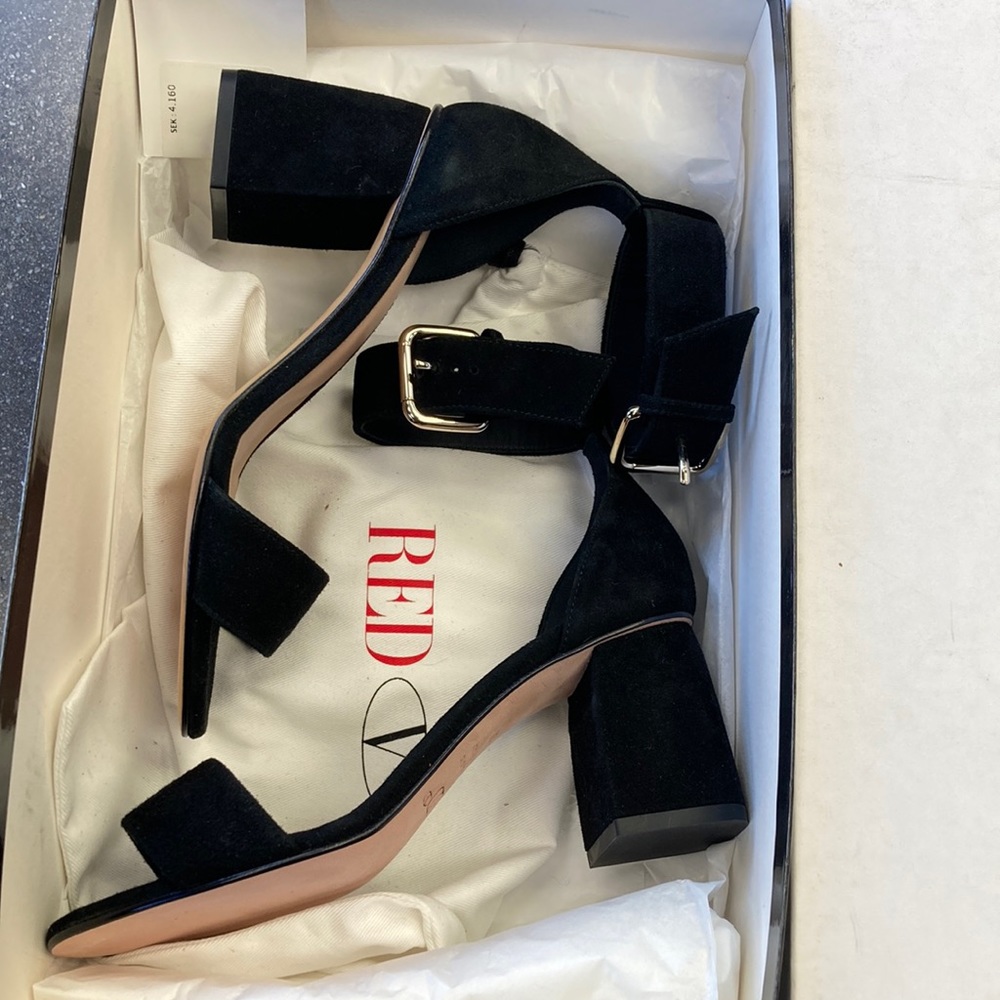 Red Valintino sandals black suede size 5 size 8